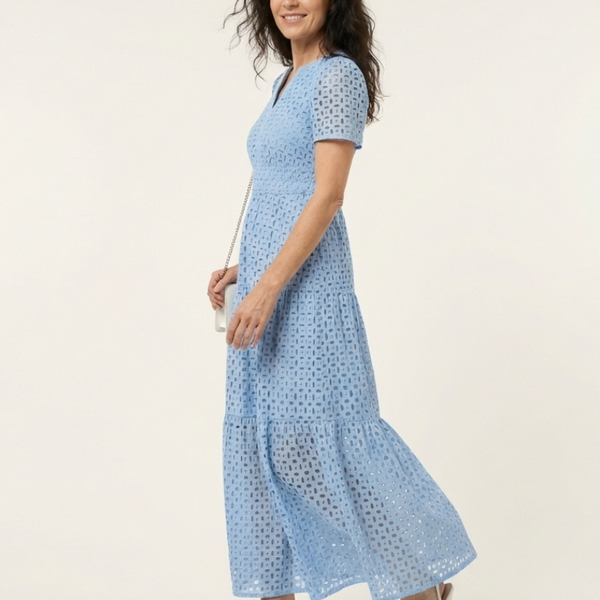 Célestine | Robe Maxi Broderie Anglaise Élégance Pure