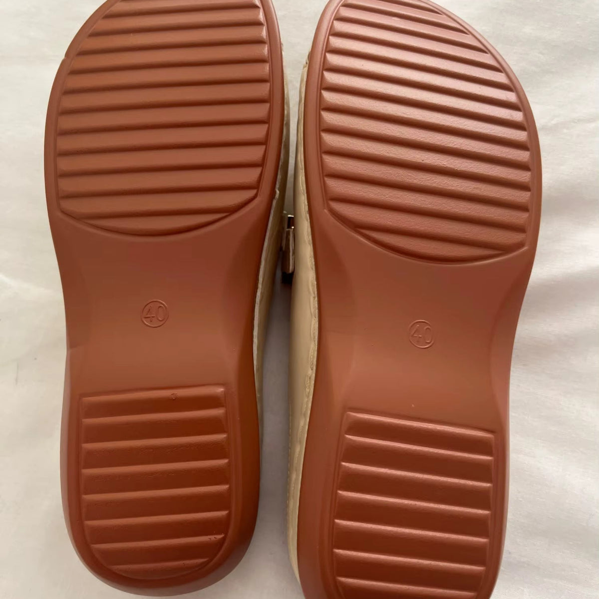 Léana | Mules Orthopédiques Boucle Dorée